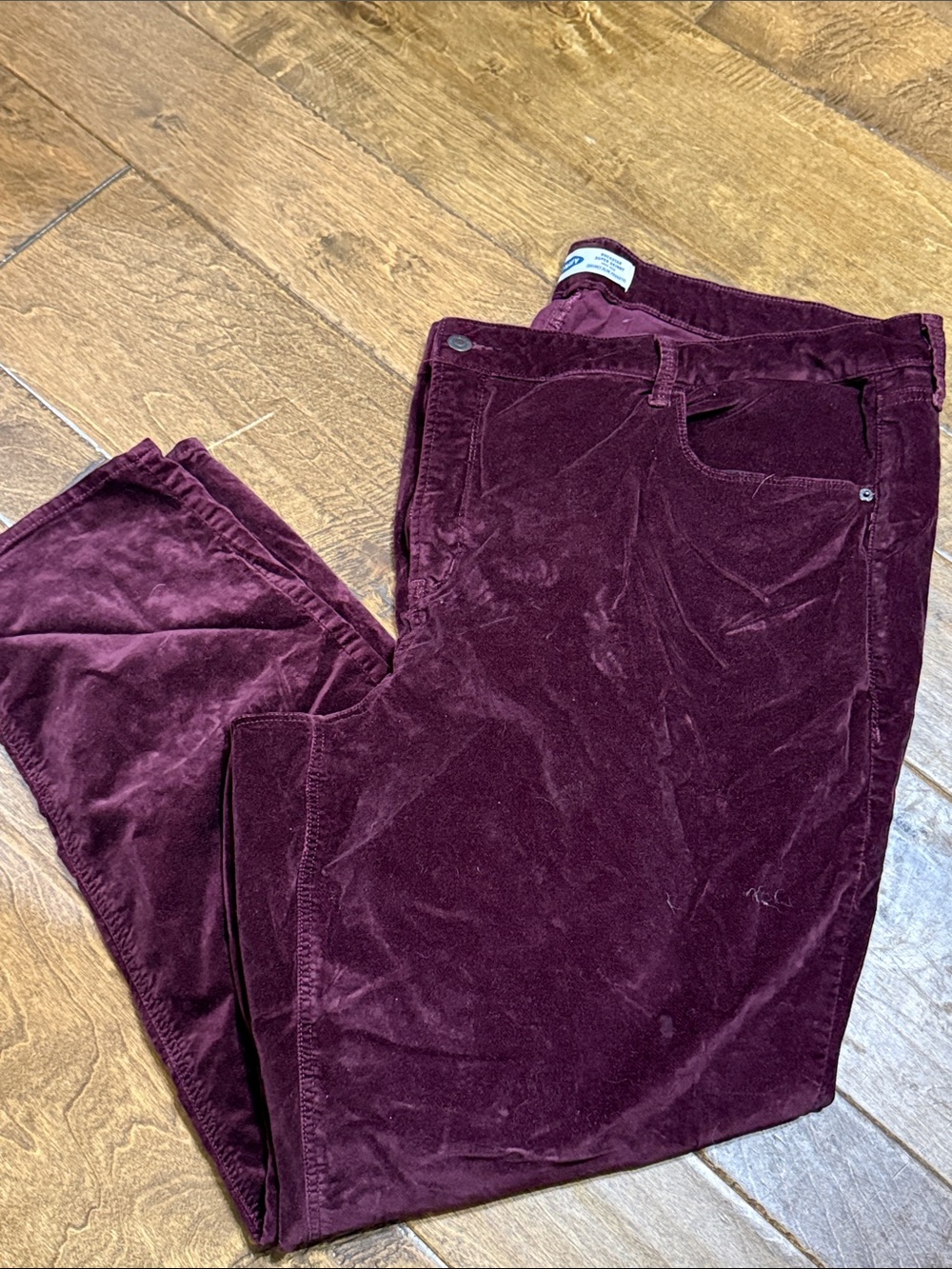 Old Navy Women's Deep Burgundy Rockstar Skinny velvet Pants